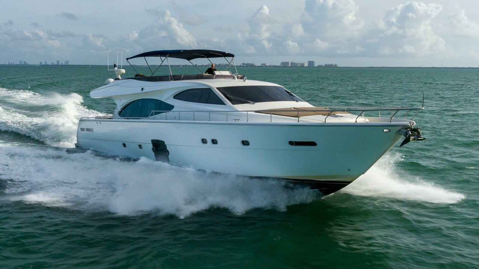 Buy a yacht - - Ferretti Yachts