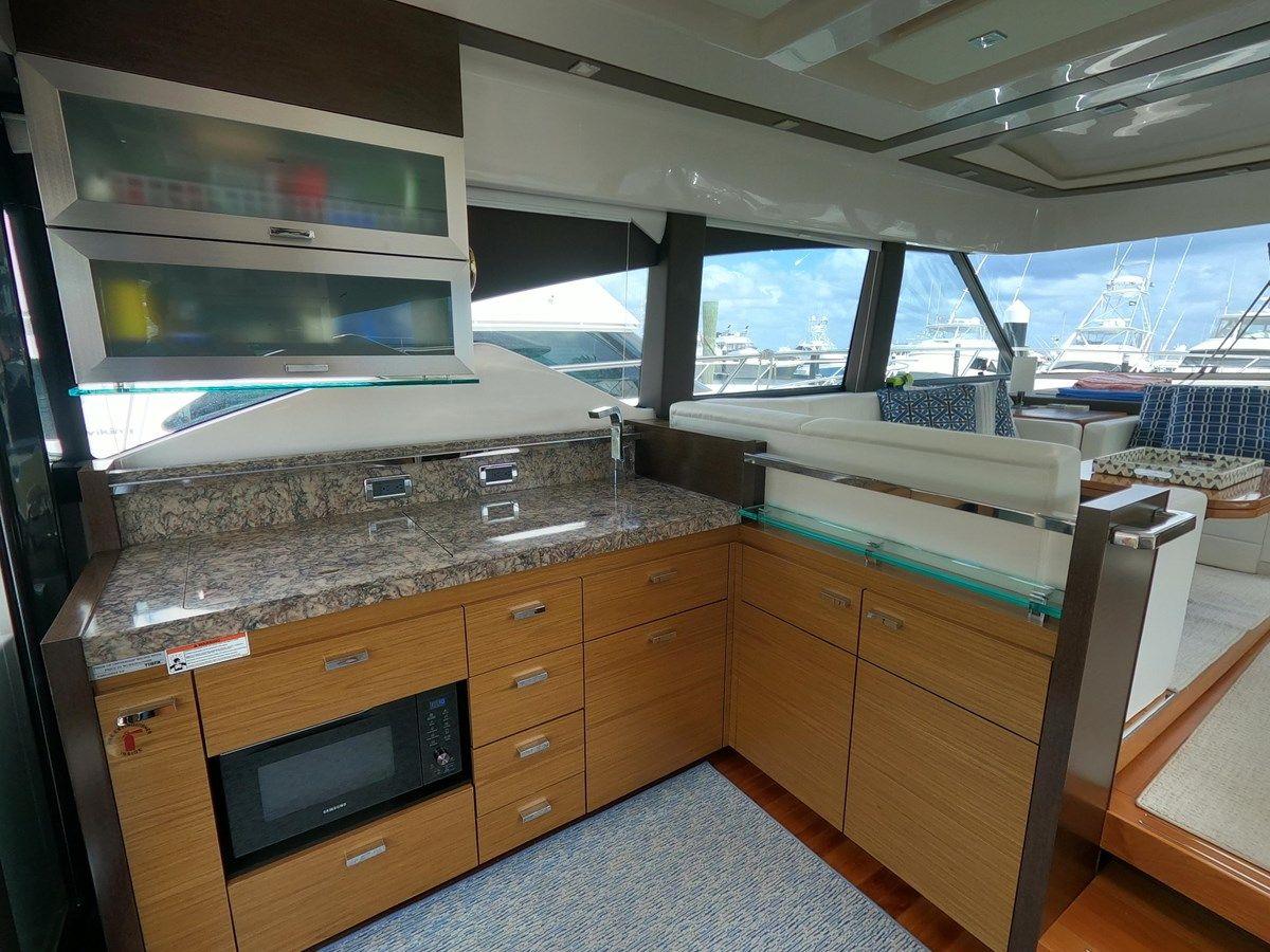 Buy a yacht Southern Belle - Tiara