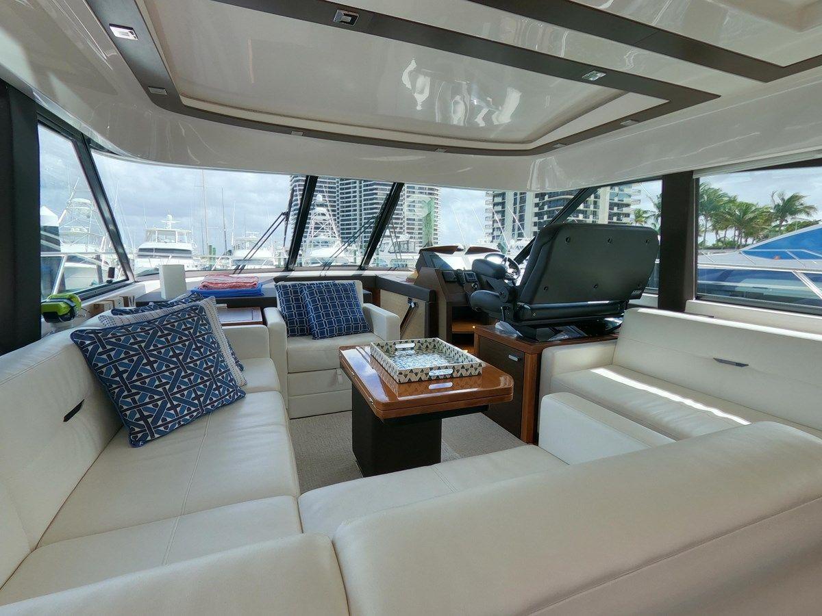 Buy a yacht Southern Belle - Tiara