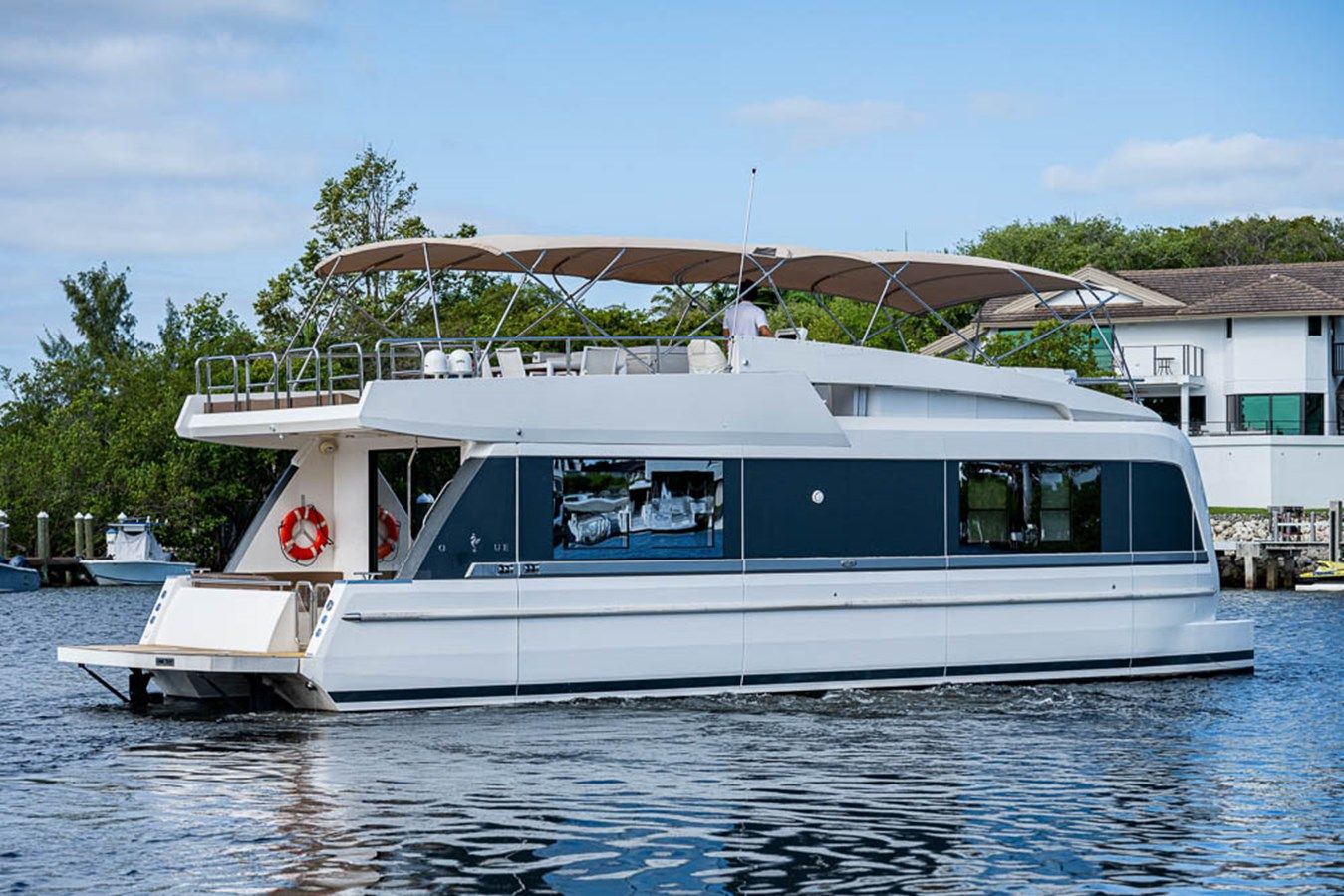 Buy a yacht 44 Powercat