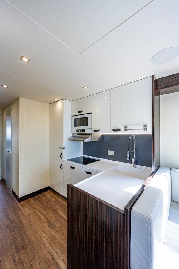 best yacht sales deals 44 Powercat 44