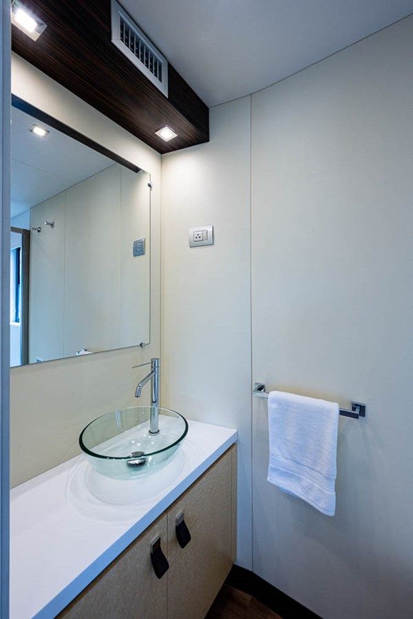 Buy a 44 Powercat 44 at Shestakov Yacht Sales