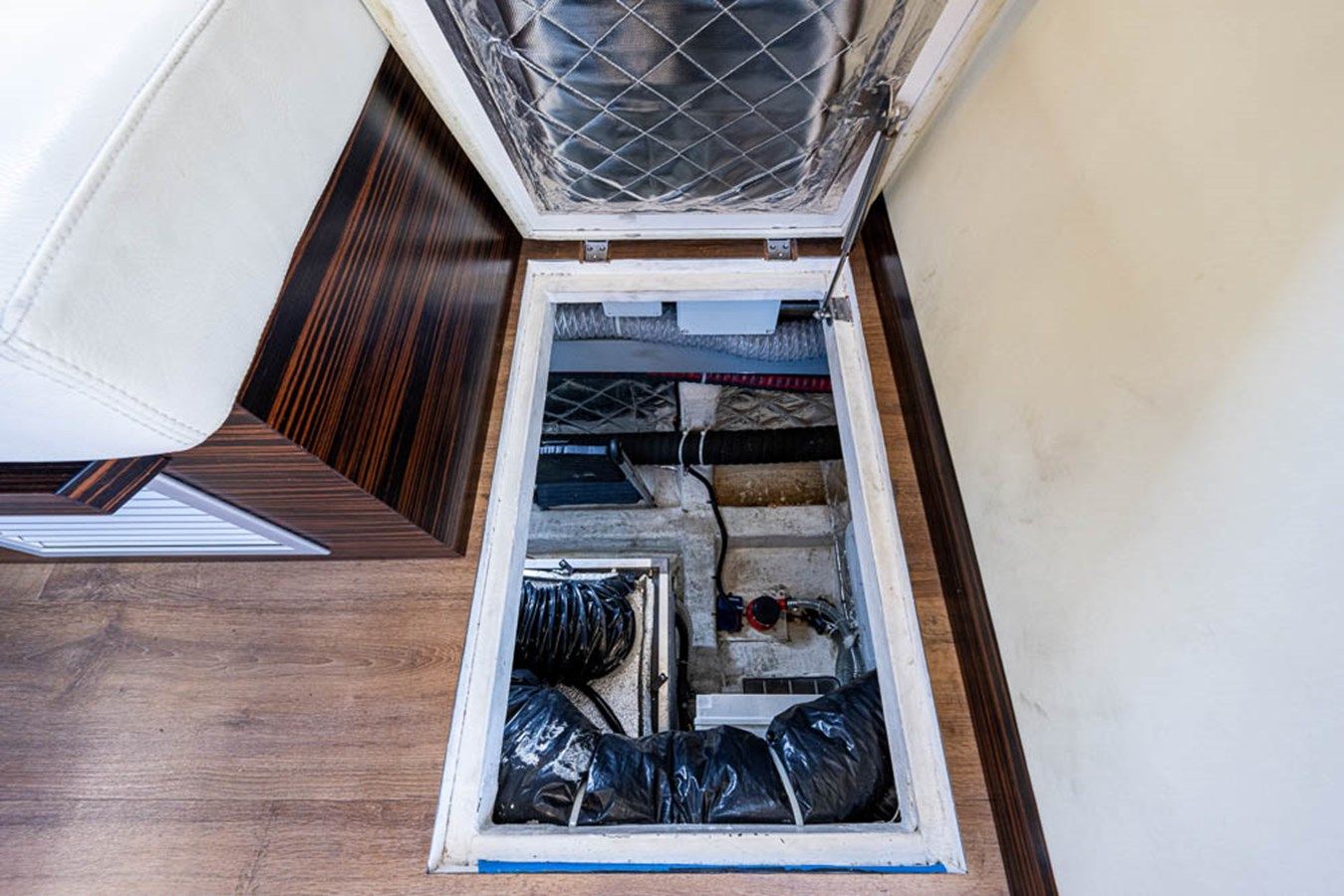 44 Powercat - OVERBLUE