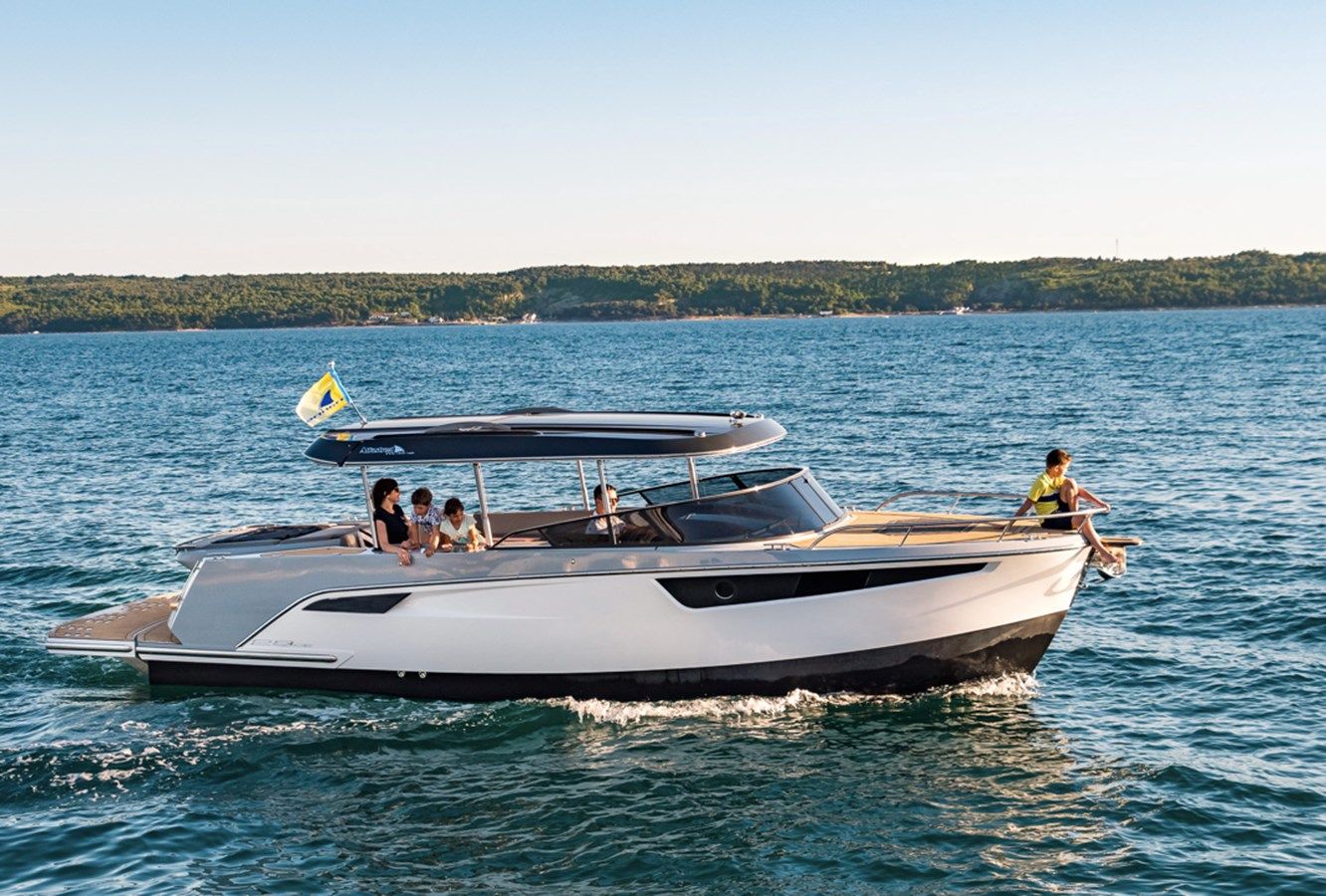 the best price on Alfastreet 28 cabin electric