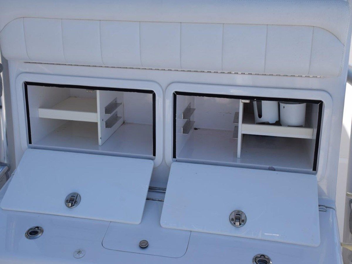 LION'S SHARE - BAHAMA BOAT WORKS yacht sale