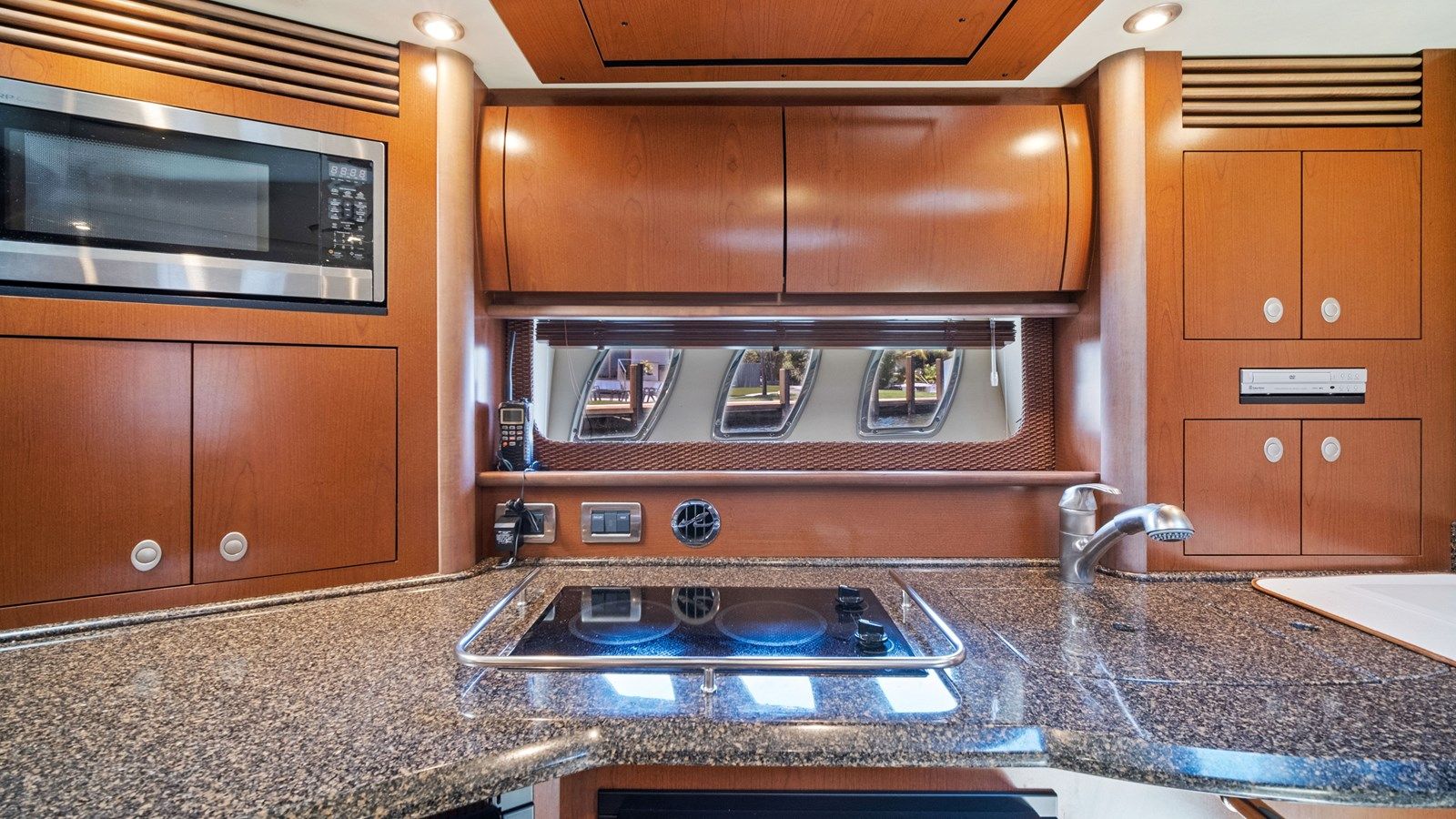 Buy a Its All Good - SEA RAY at Shestakov Yacht Sales