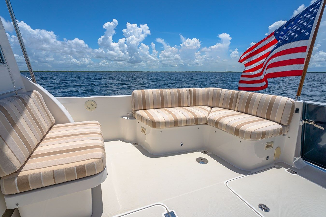 Лучшая цена на Skamp II 2015