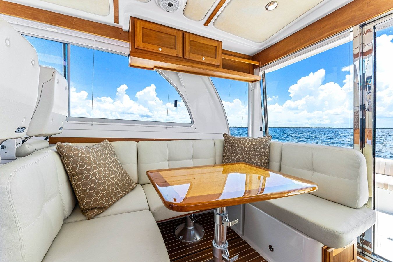 Продажа яхты Skamp II 2015