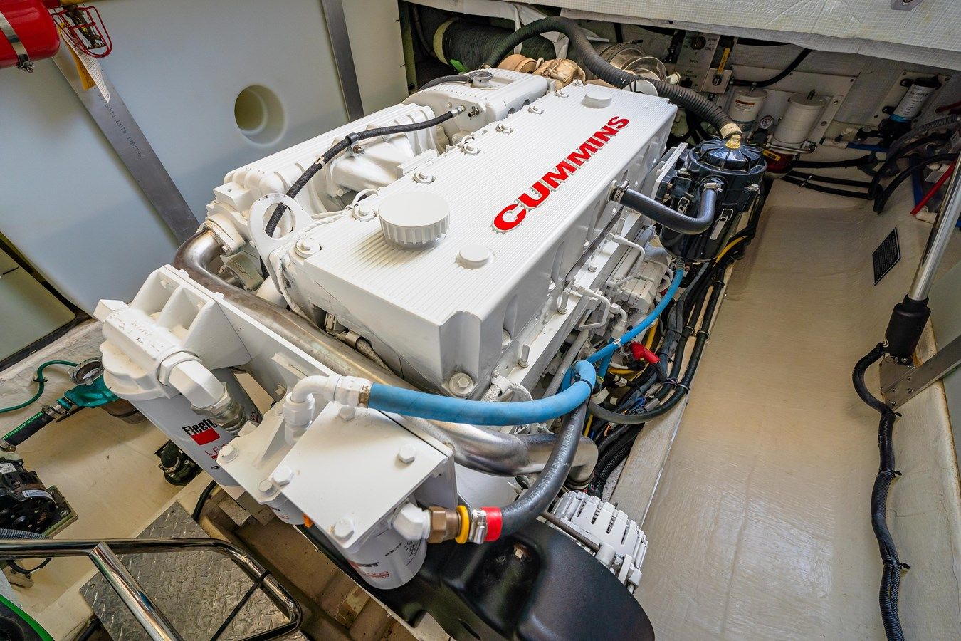 Лучшая цена на Skamp II 2015