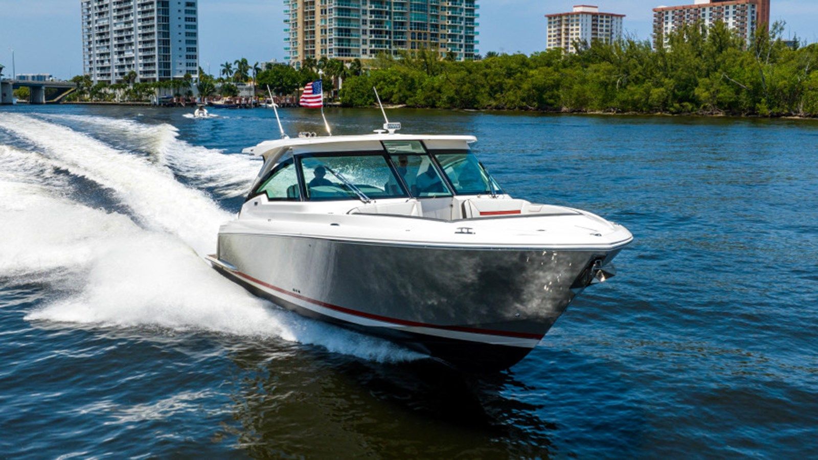 Лучшая цена на Supernatural - Tiara