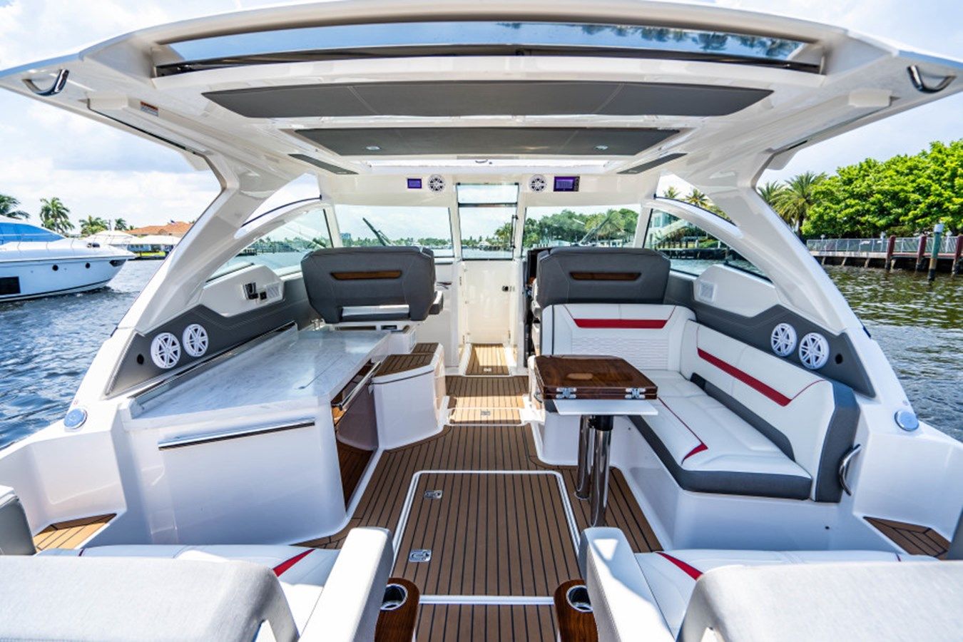 Стоимость яхты Supernatural