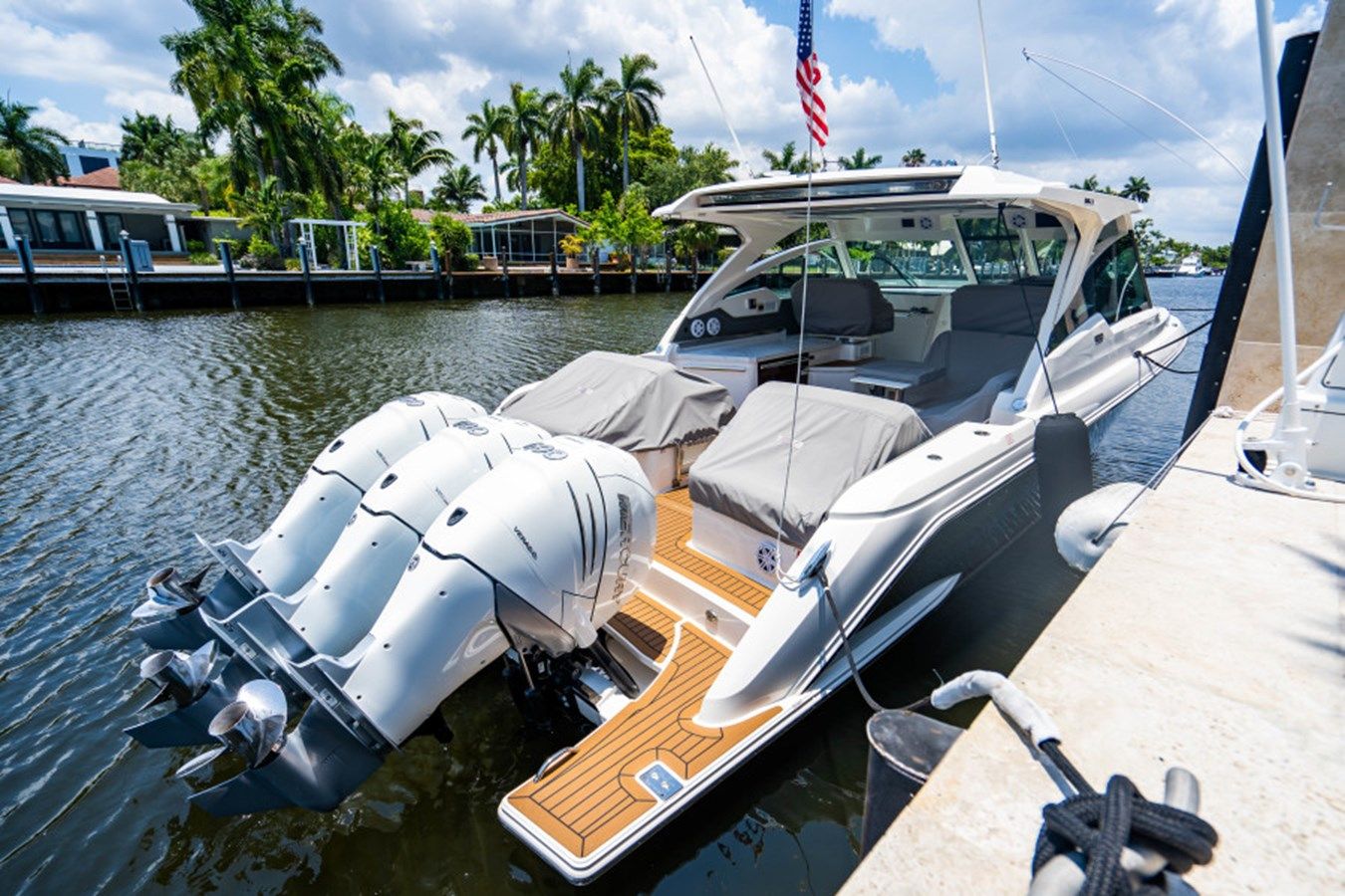 Купить яхту Supernatural - Tiara в Shestakov Yacht Sales