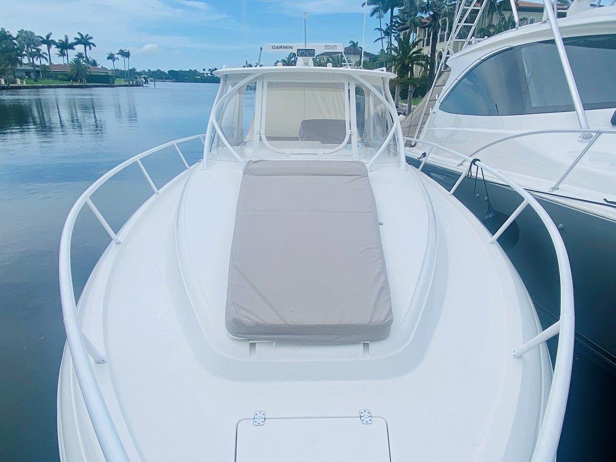 - 390 Sport Yacht price