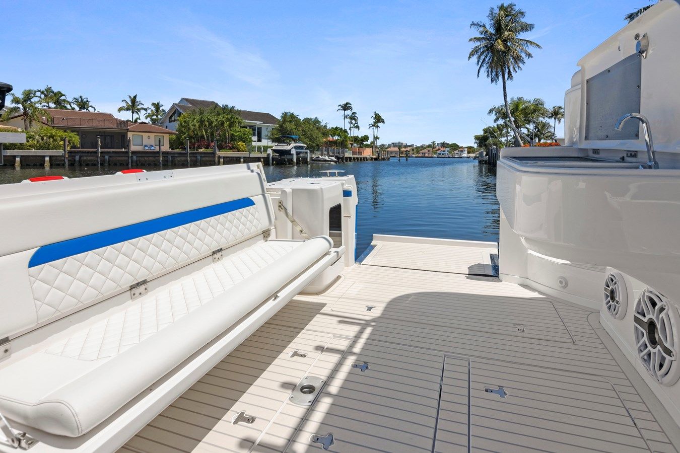 Buy a yacht - 477 Evolution