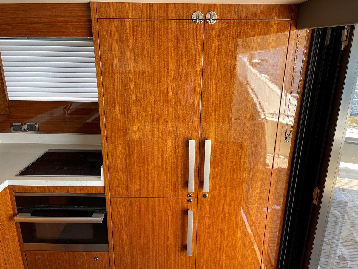 the best price on ABOVE & BEYOND 2020