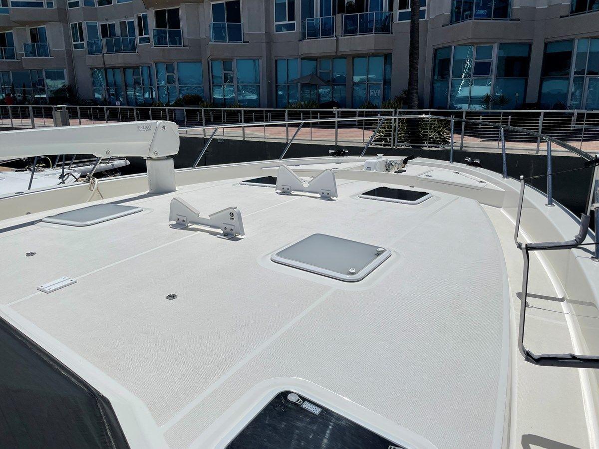 ABOVE & BEYOND - Maritimo price