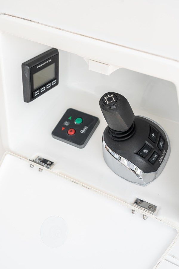 Buy a yacht Carolina GRAN TURISMO 49