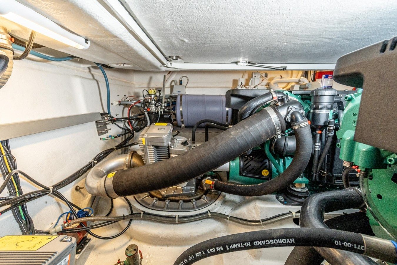 Buy a yacht Carolina 2015