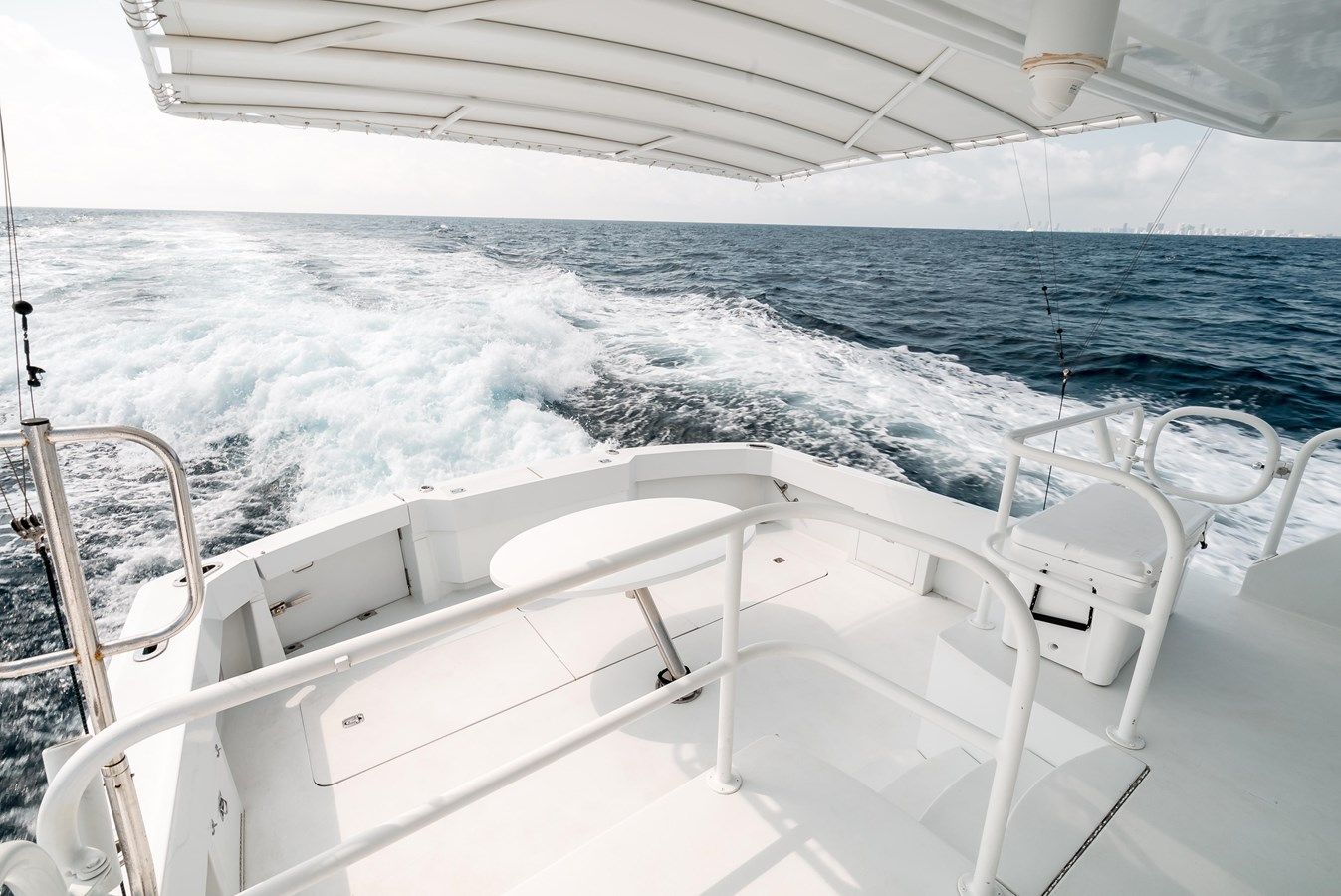 Купить яхту Sea Dancer 1999 в Shestakov Yacht Sales