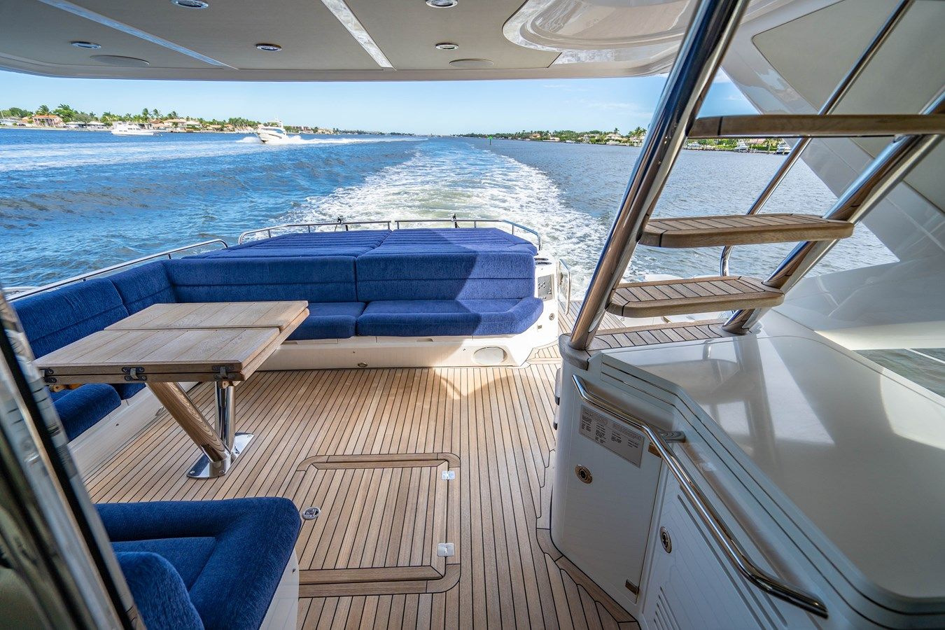 best yacht sales deals Submarino Sports Cruiser