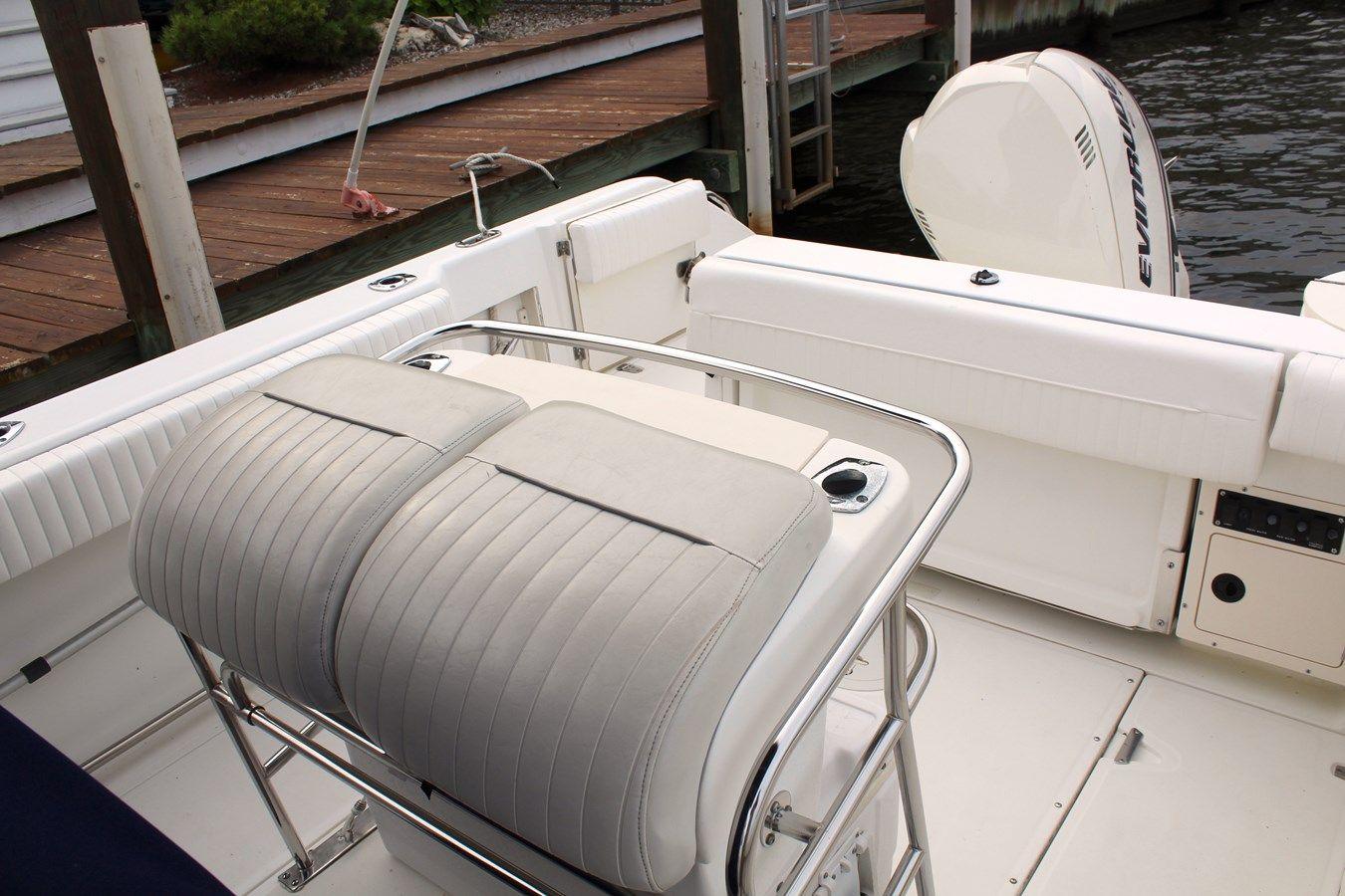 23 OUTRAGE - Boston Whaler