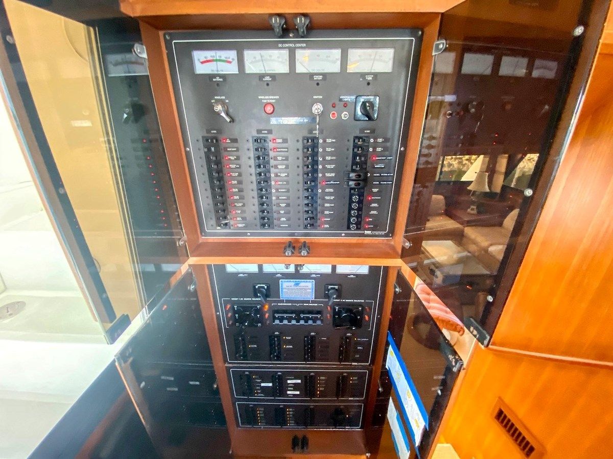 JUST BEARLY III - TOLLYCRAFT