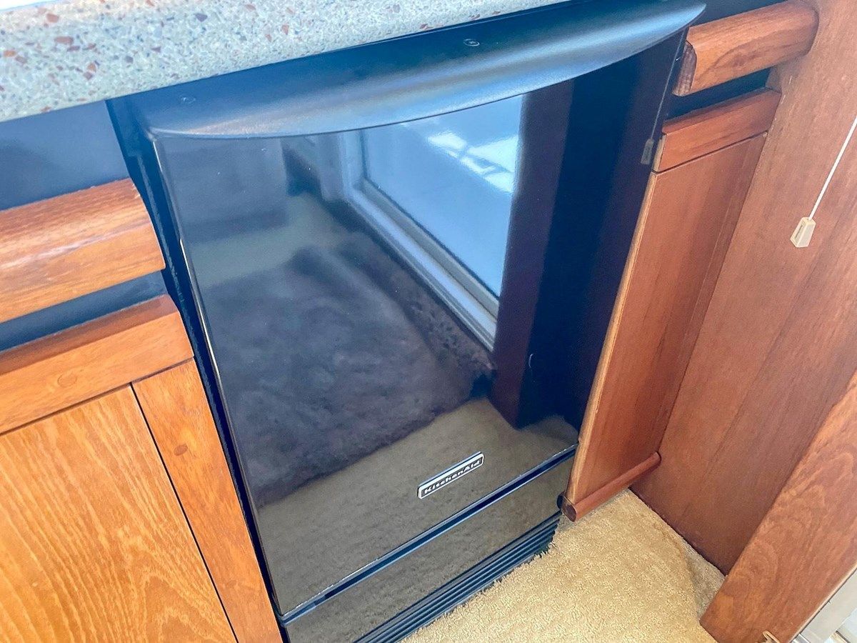 JUST BEARLY III yacht sale