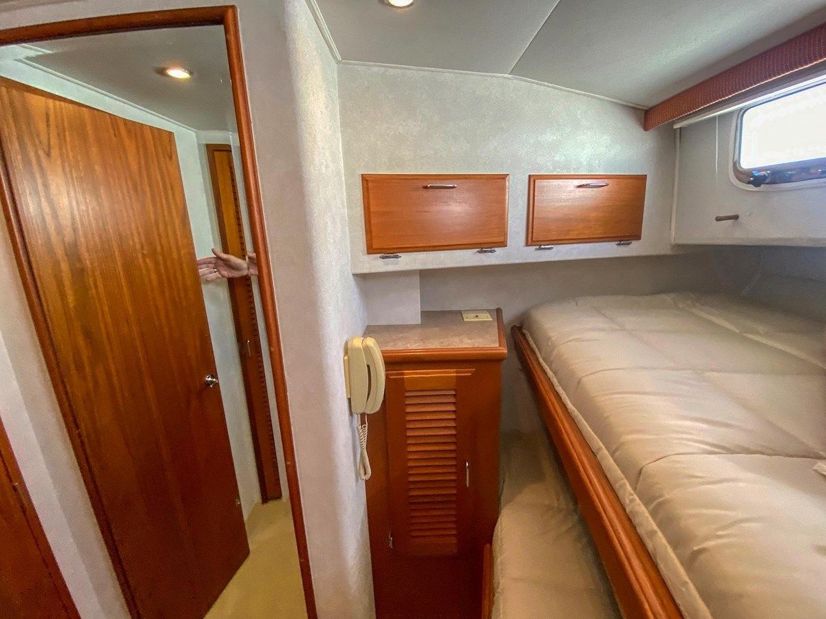 the best price on JUST BEARLY III 1992