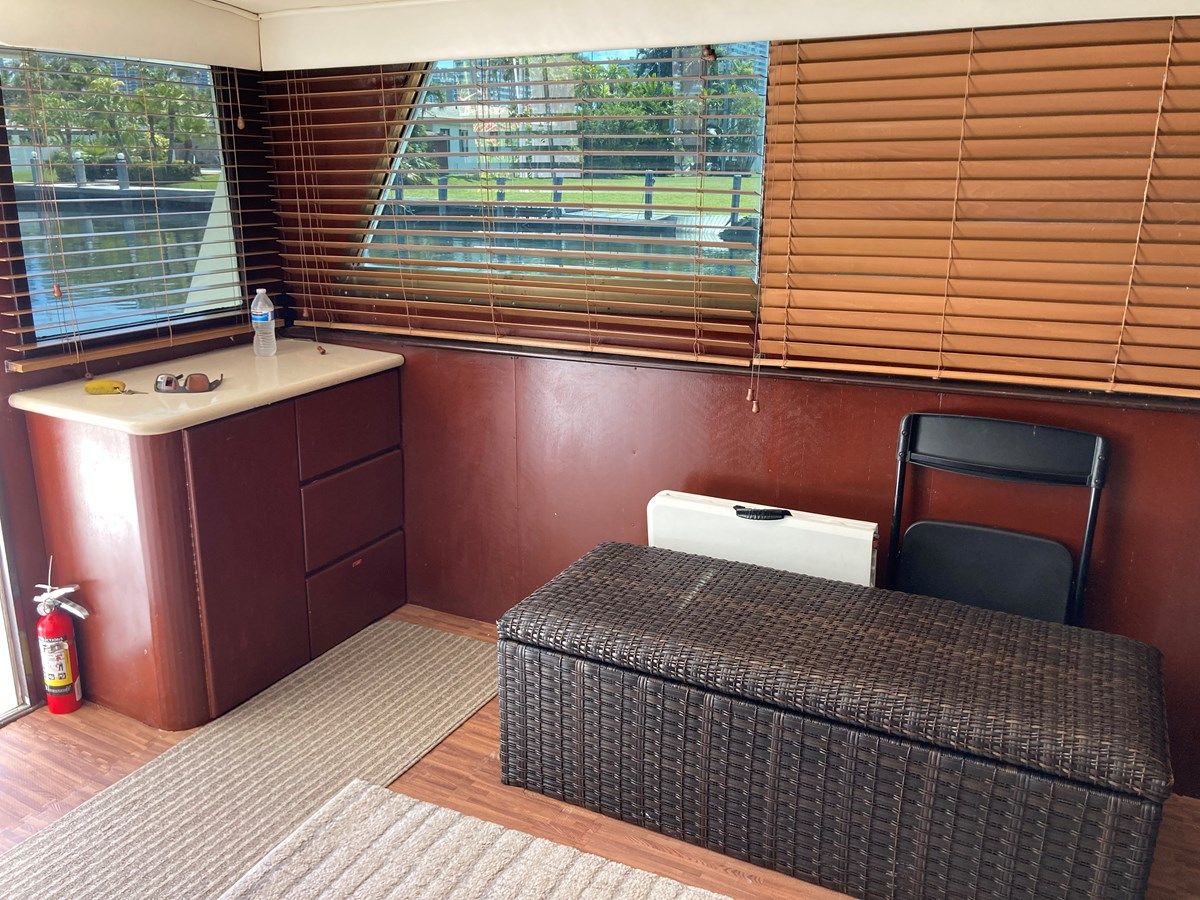 best yacht sales deals 46' Hatteras 1976 46