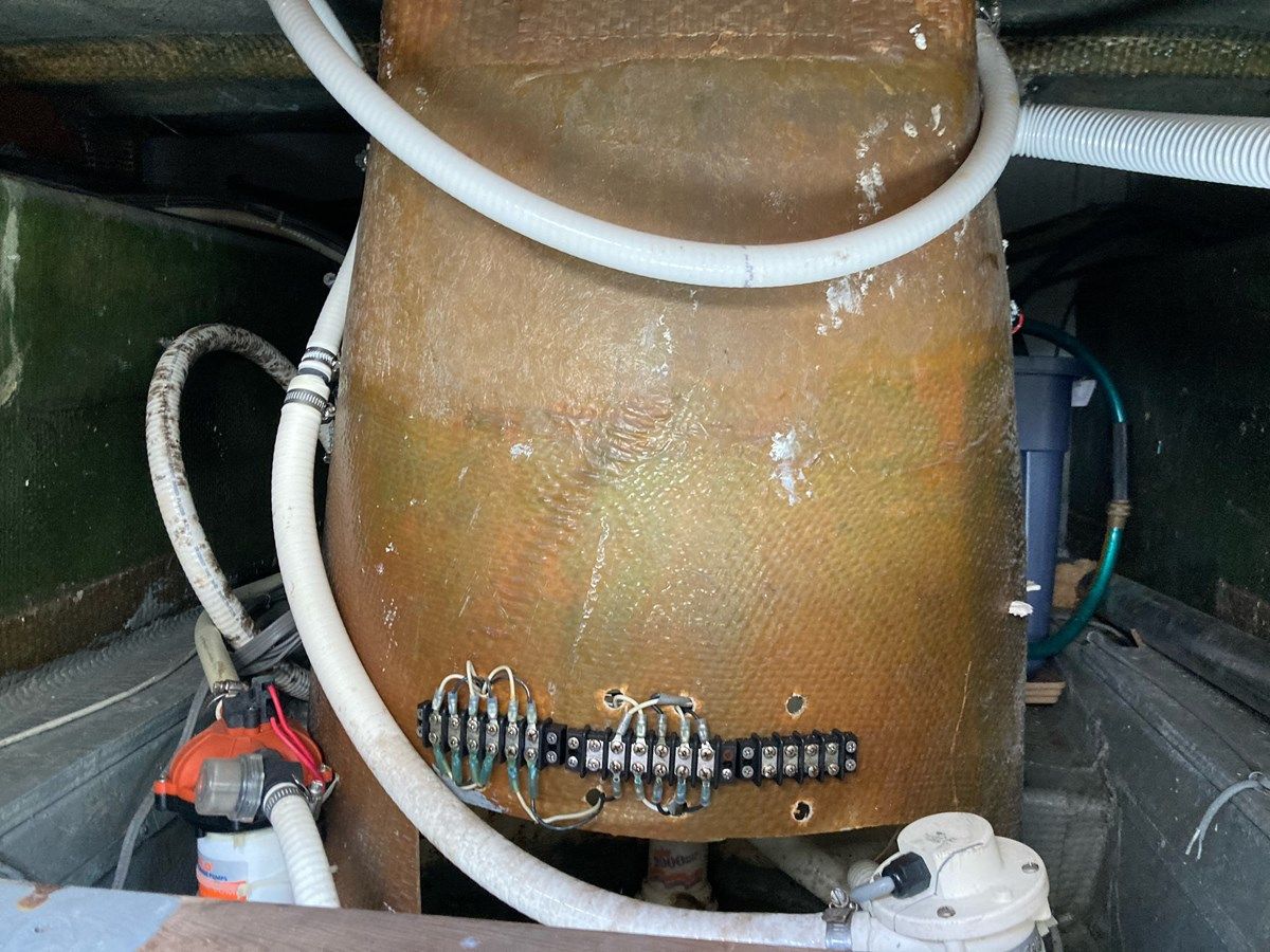 46' Hatteras 1976 46