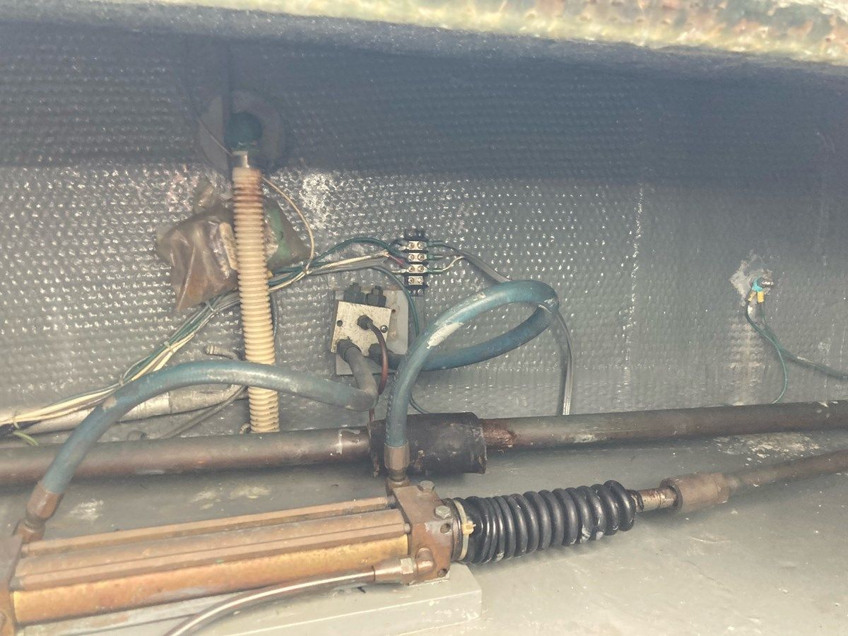 the best price on 46' Hatteras 1976 1976