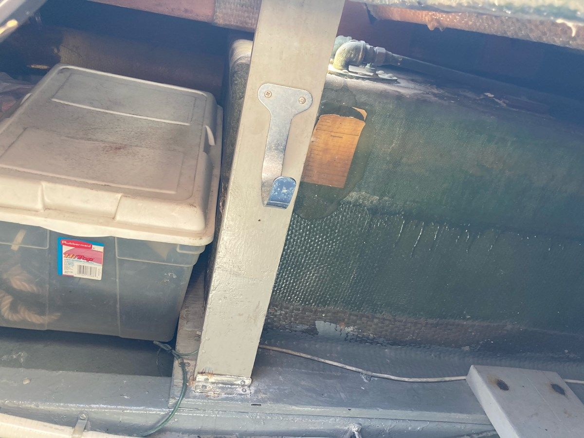 Buy a yacht 46' Hatteras 1976 46