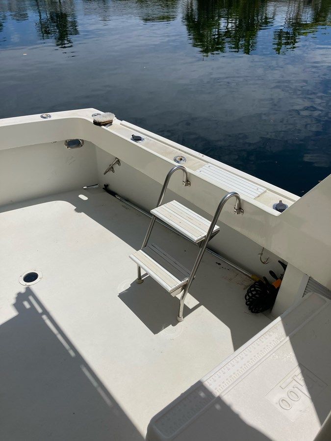 Buy a 46' Hatteras 1976 46 at Shestakov Yacht Sales