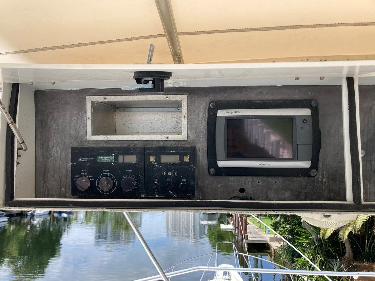 the best price on 46' Hatteras 1976 46