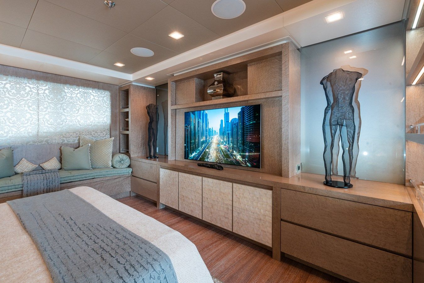 Buy a yacht LIBERTY 2011