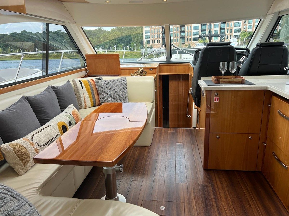 best yacht sales deals IMAGINE 5000 Sport Yacht