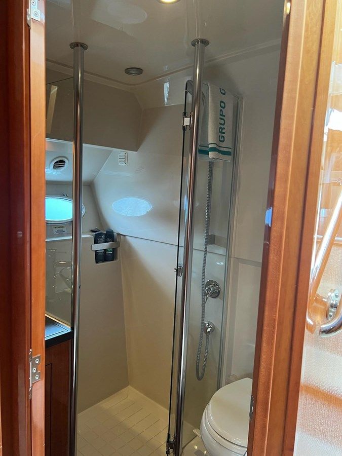 best yacht sales deals IMAGINE - RIVIERA AUSTRALIA