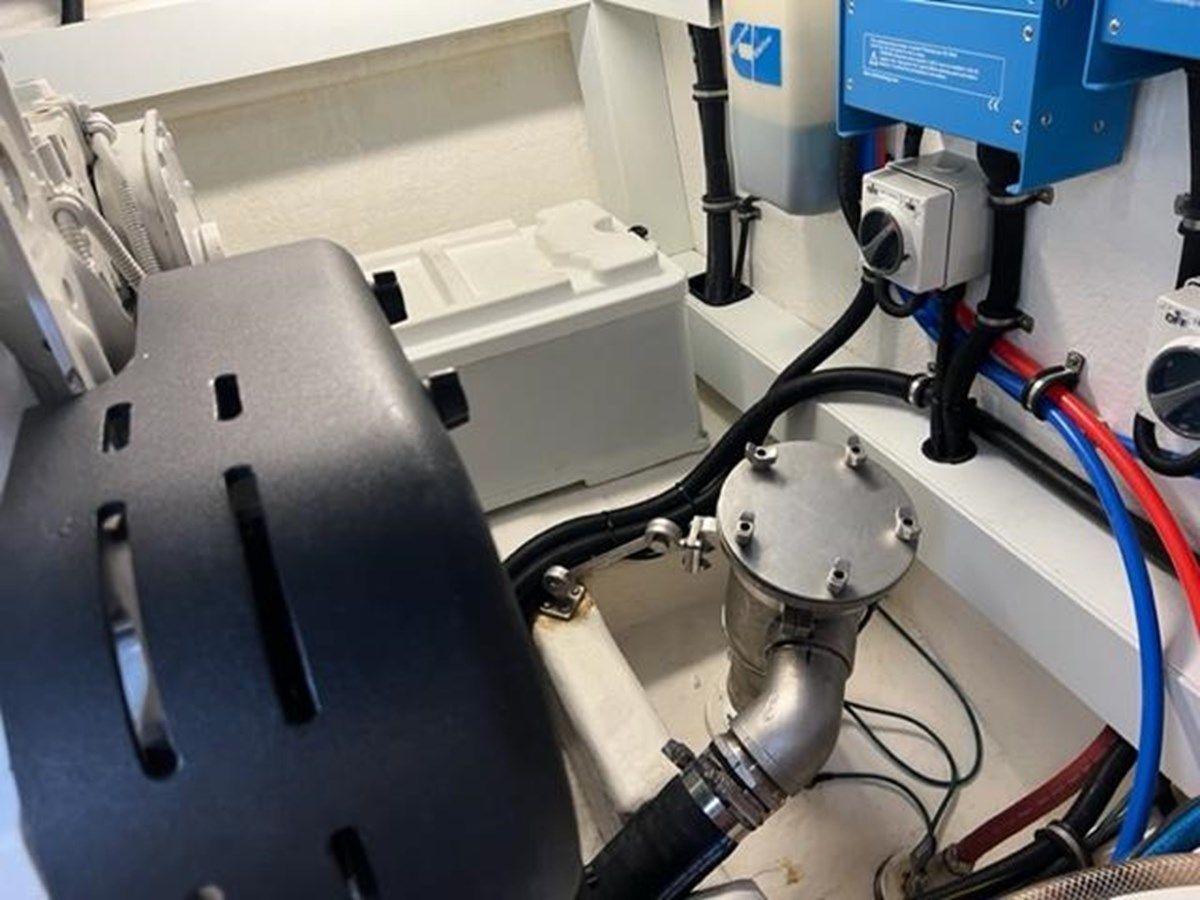 best yacht sales deals IMAGINE - RIVIERA AUSTRALIA