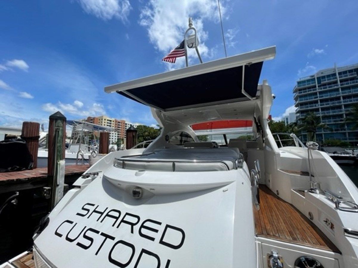 Стоимость яхты Shared Custody - Sunseeker