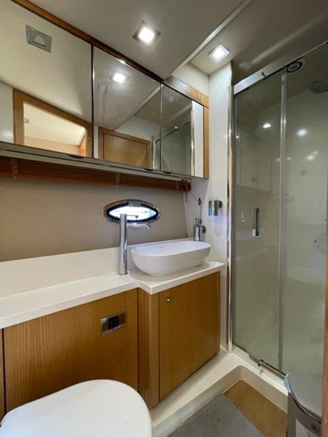 Продажа яхты Shared Custody