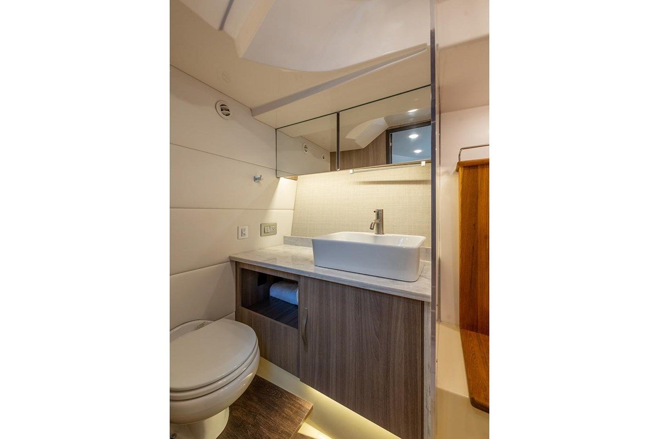 Chillin The Most - Regal