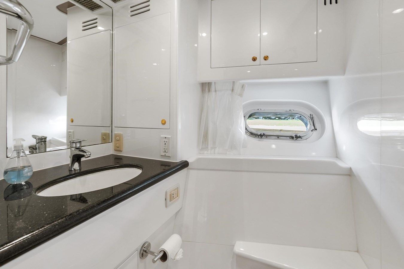 Buy a JEF82110L506 - JEFFERSON at Shestakov Yacht Sales