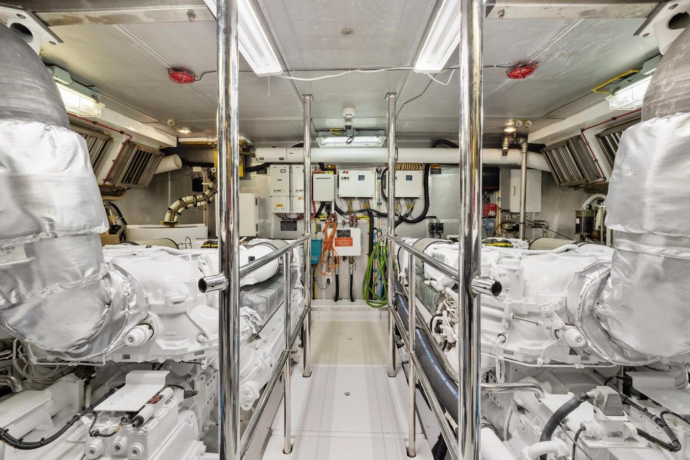 the best price on JEF82110L506 Starship Pilothouse