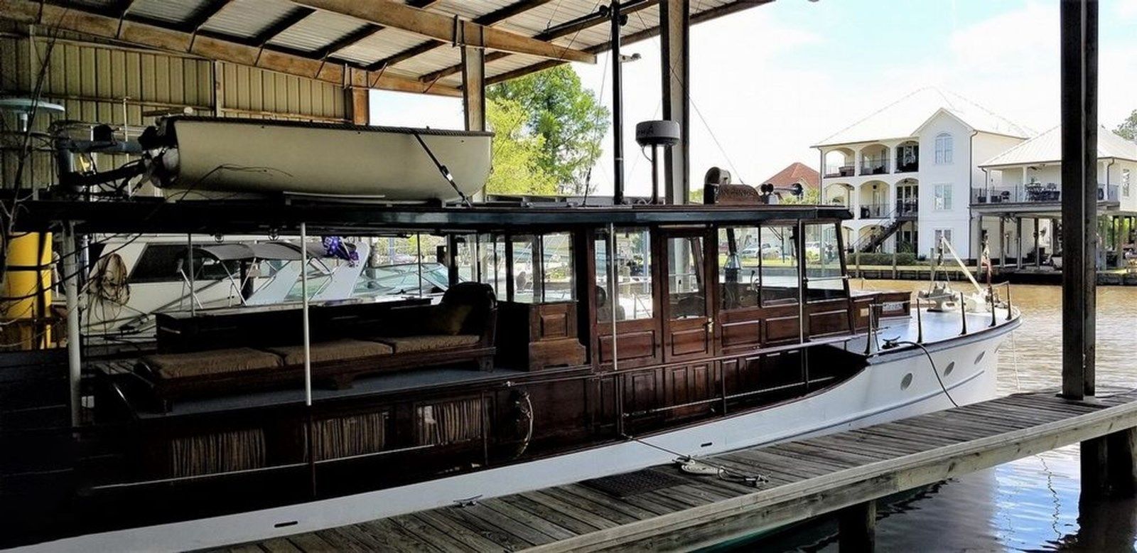 Buy a yacht Bon Conge Flat Top