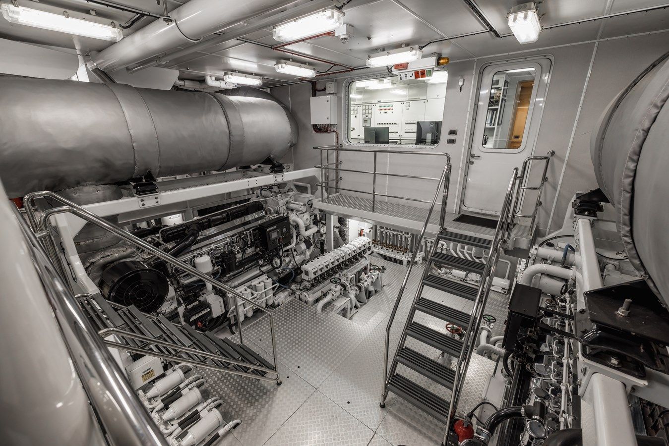 Продажа яхты LAUREL 240