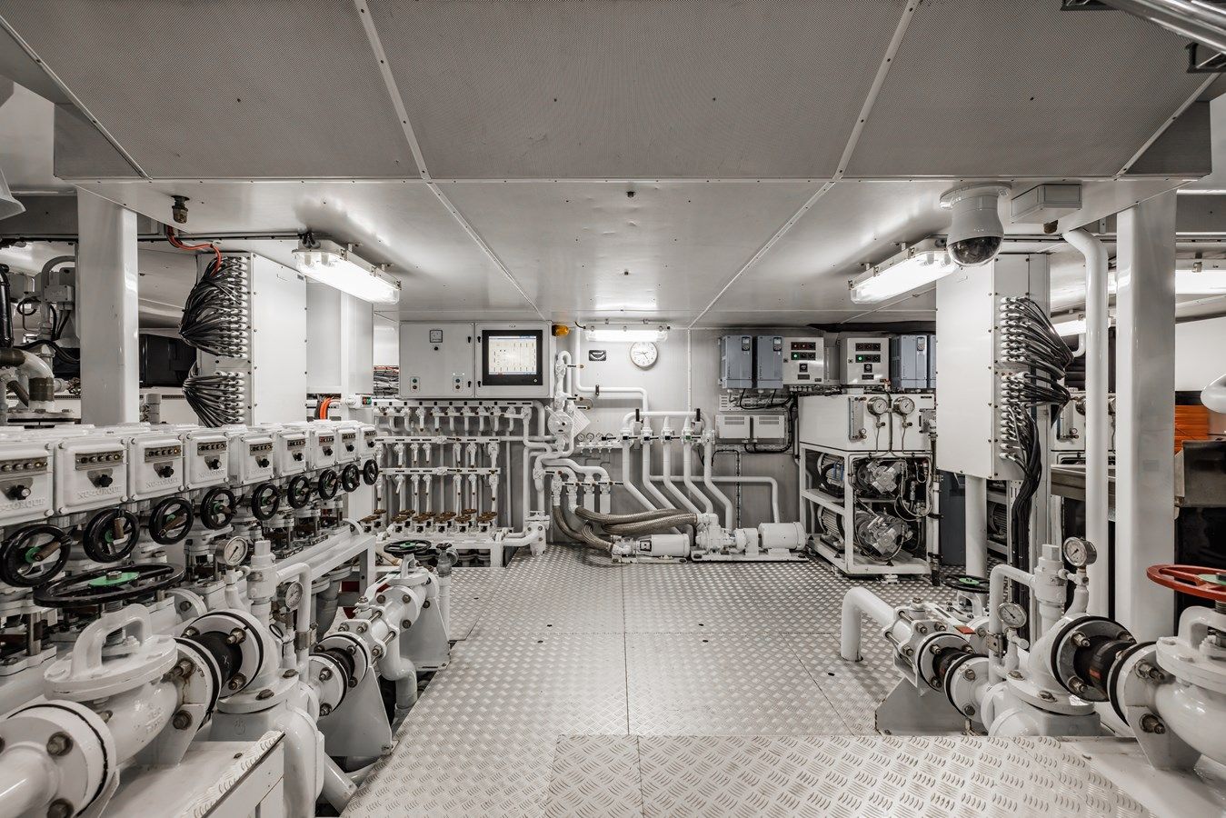 Купить яхту LAUREL - Delta в Shestakov Yacht Sales