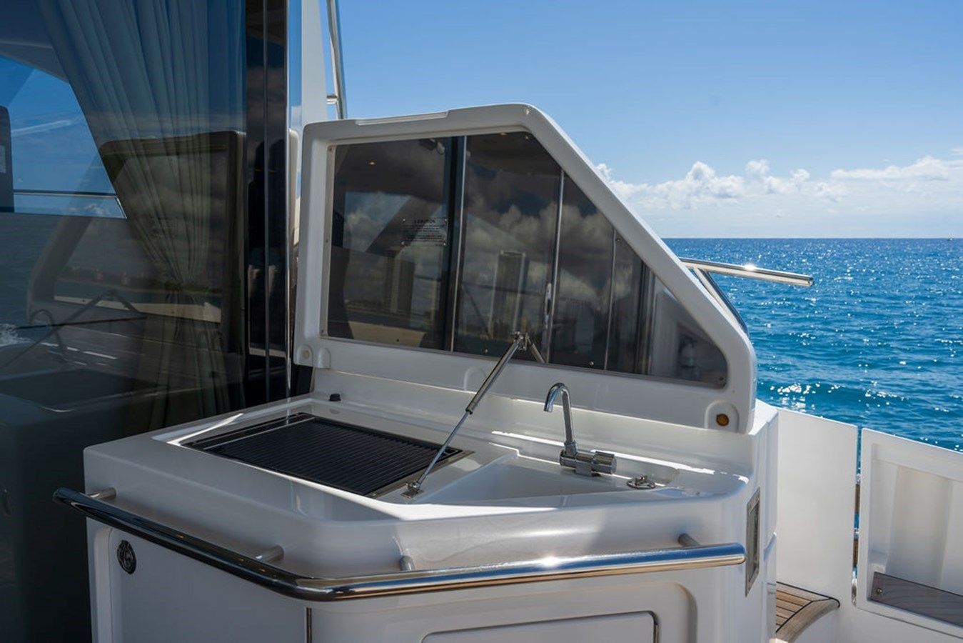 Buy a yacht Perfect Storm - Azimut Yachts