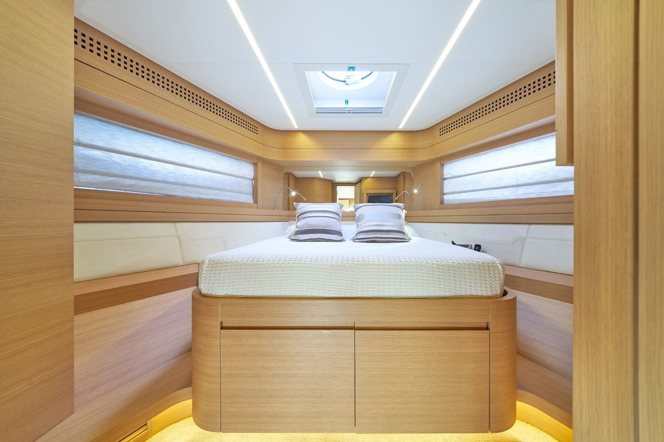 HIT yacht sale