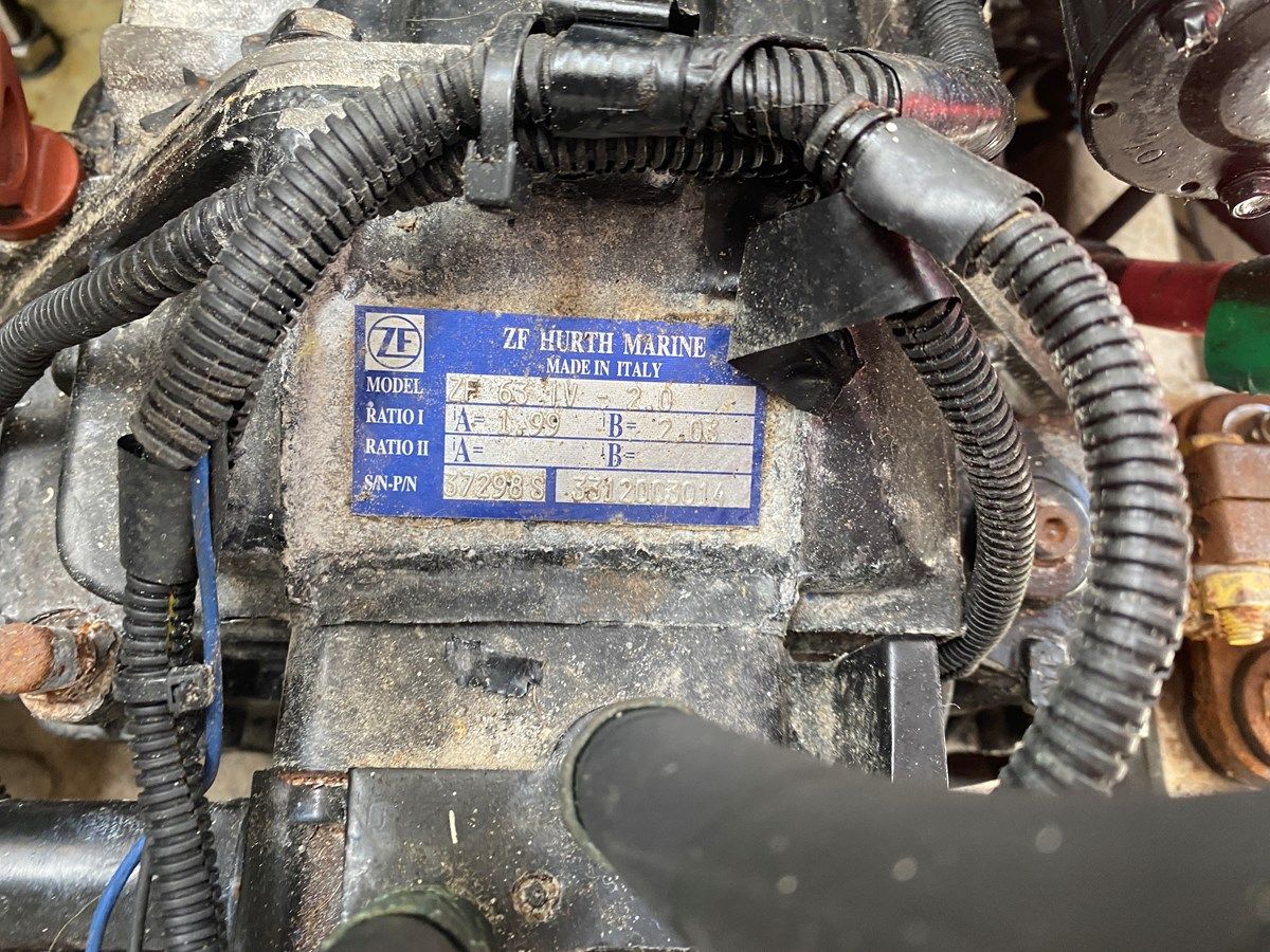 Стоимость яхты 2009 SEA RAY 310 SUNDANCER 2009