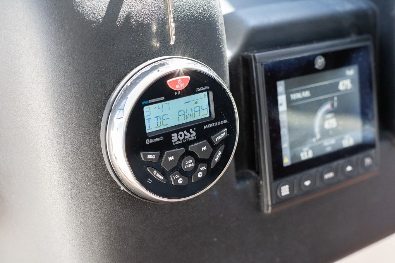 Buy a Hanover 375 375 at Shestakov Yacht Sales